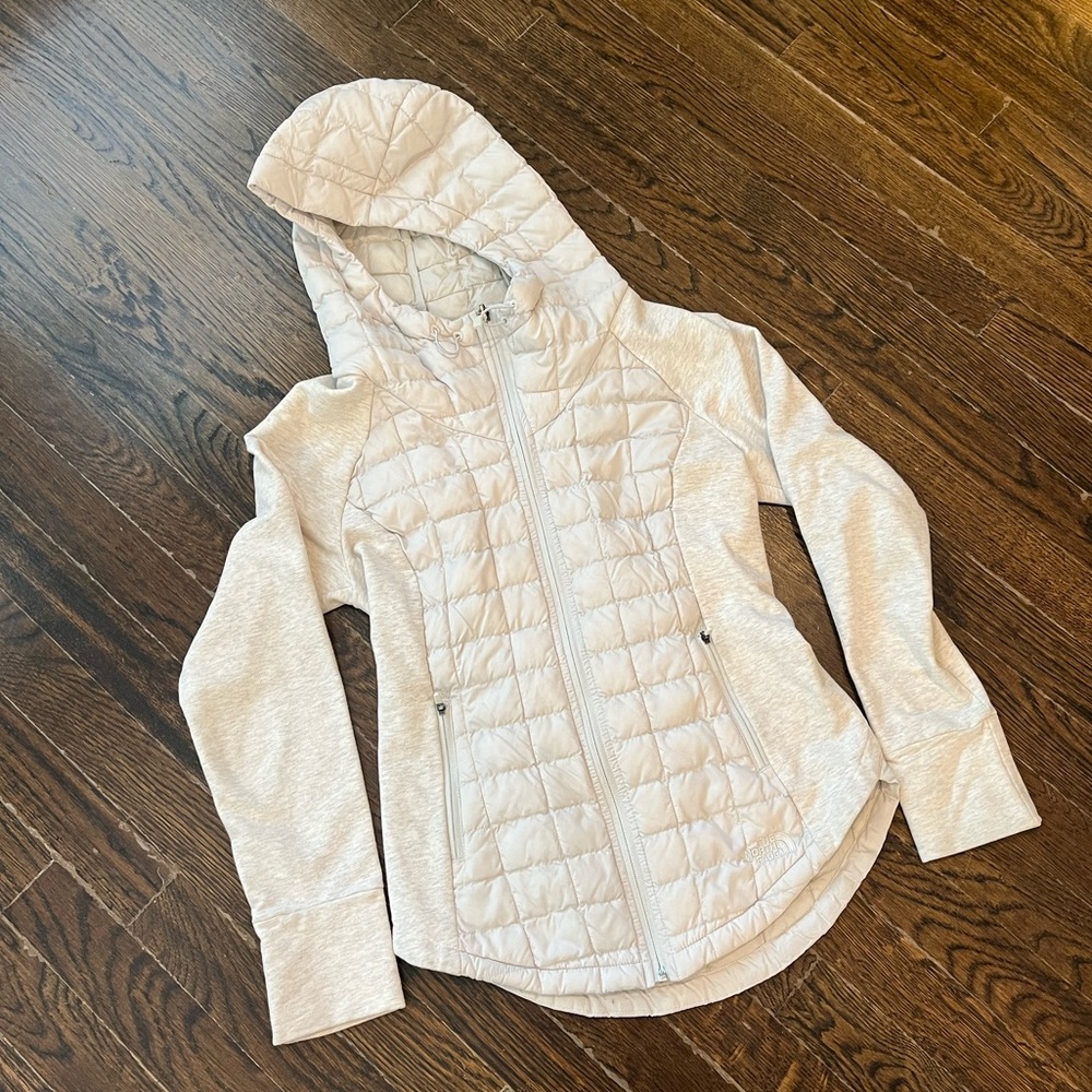North Face Thermoball Endeavor Jacket